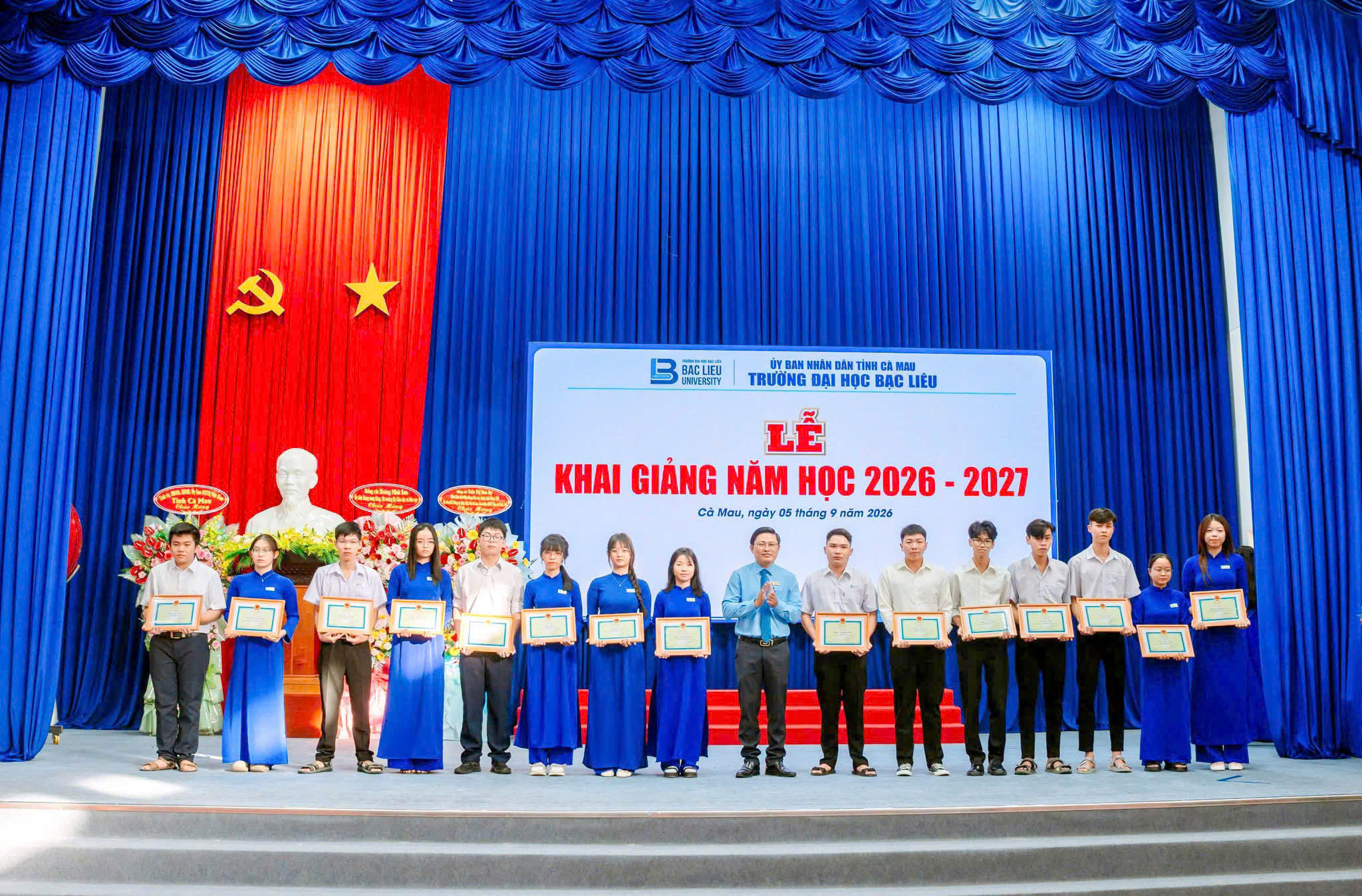 THỦ KHOA ĐẦU VÀO KHÓA 20 KHOA NÔNG NGHIỆP VÀ THỦY SẢN CHIA SẺ VỀ LỰA CHỌN NGÀNH HỌC